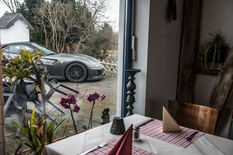 Illustration for article titled What It's Like Going To The Nürbürgring In A 950 HP LaFerrari